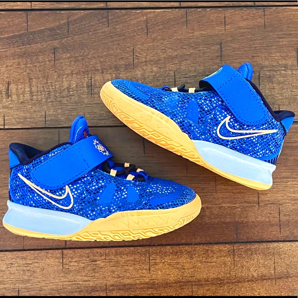 Toddler Kyrie 7s (6C)